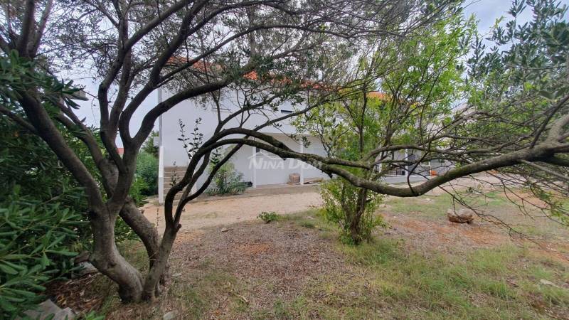 Južna strana, dvojnica s tri stana i vrtom (vodovod i kanalizacija) - 6