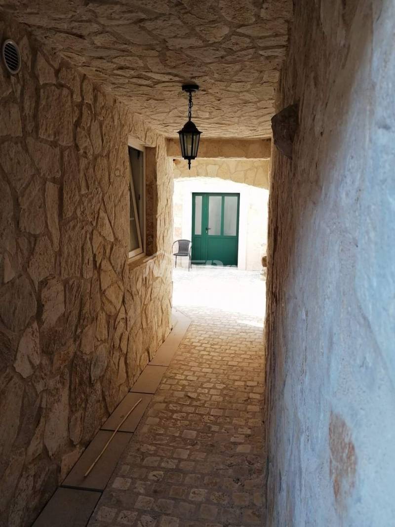 Beautifully decorated old house built before 1968, 50 m. from the beach with a view - 7
