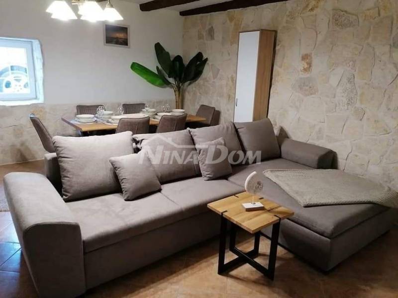 Beautifully decorated old house built before 1968, 50 m. from the beach with a view - 9