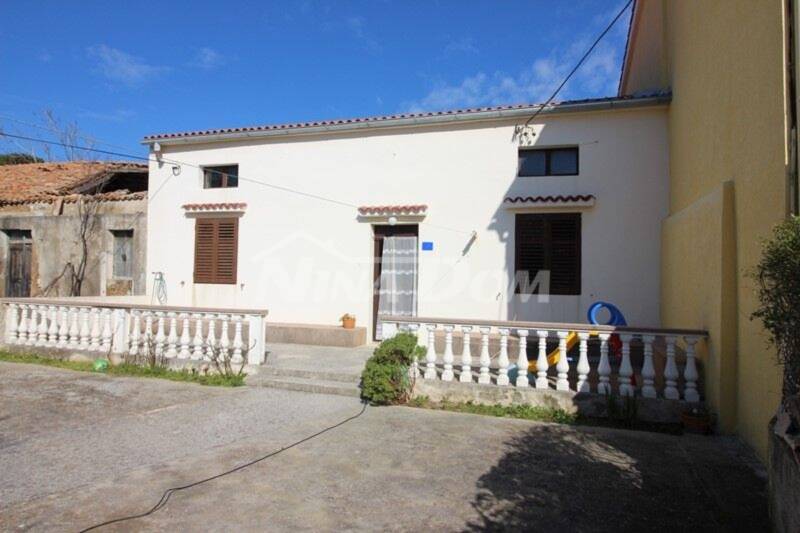 house in the village of Vir - 4