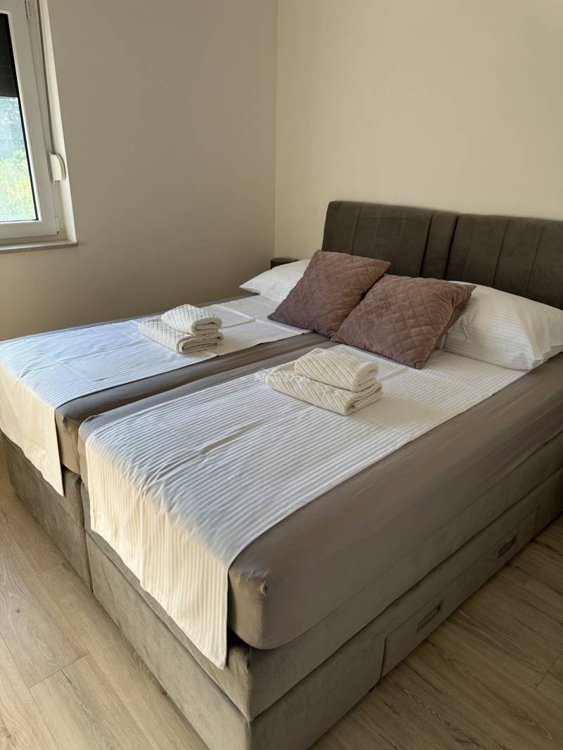 Luxusný 2-spálňový apartmán Ugljan so spoločným bazénom a letnou kuchyňou - 8
