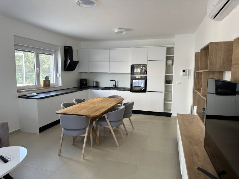 Ugljan luxury two-bedroom apartment with shared pool and summer kitchen - 3