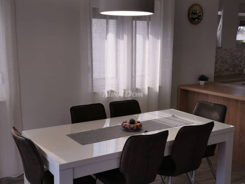 Luxusný apartmán s výhľadom na more, 2. poschodie, centrum ostrova Vir - 6