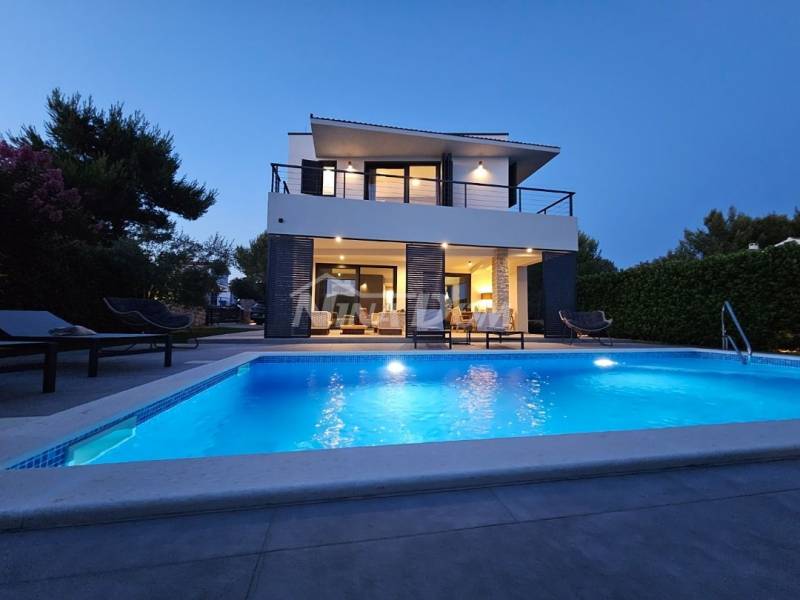 Top quality villa Muline, island of Ugljan for sale - 2