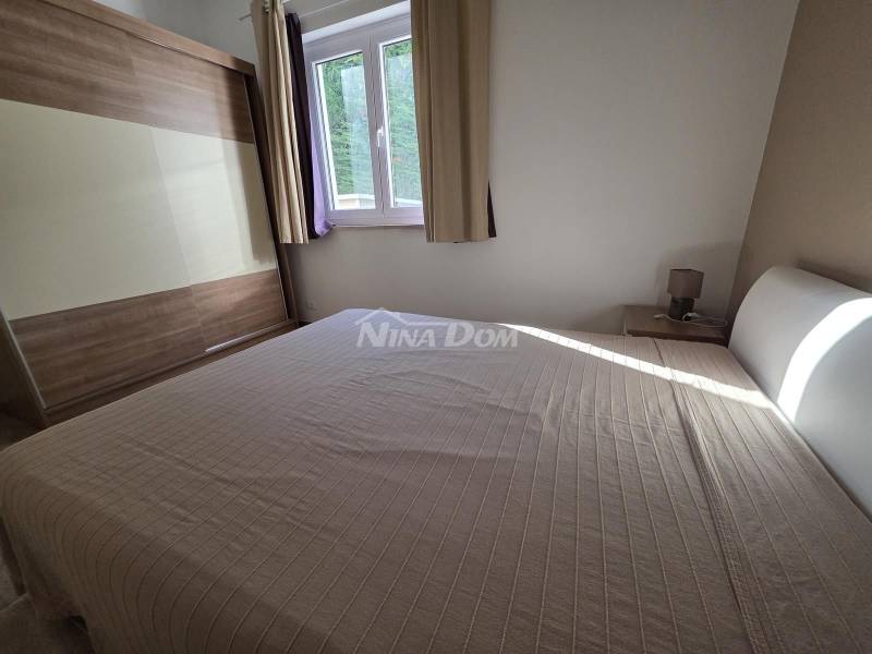 Luxusný dom Brodarica s dvoma samostatnými apartmánmi a pomocnou budovou - 15