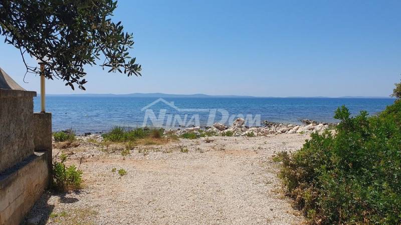 656 m2, nezastavaná časť stavebnej zóny, nutná príprava zámeru UPU - 4