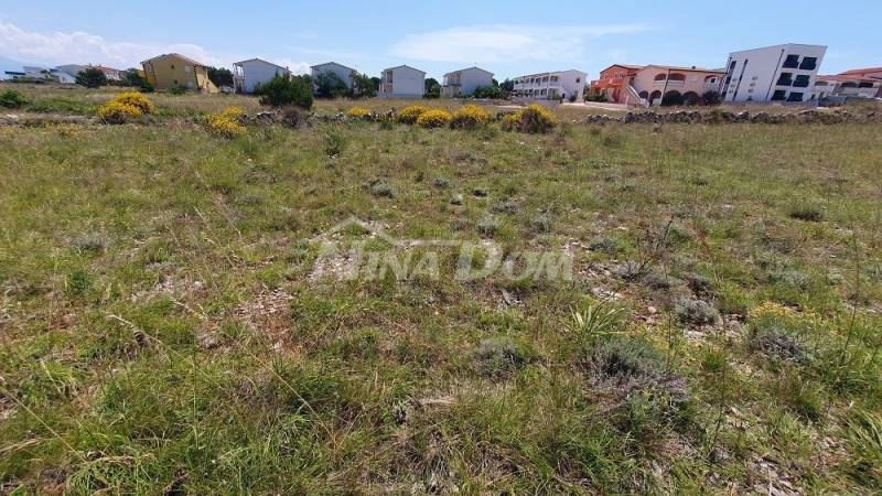 Plot of land 300 m2, preparation of UPU required and 70 meters to the sea. - 6