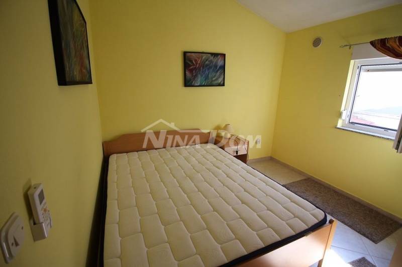 40 meters from the sea, detached single-storey house. - 10