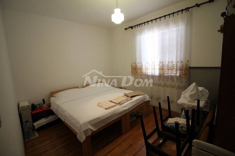 Single-storey house near the sea with a large garden. - 8