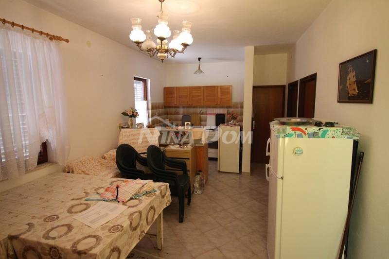 Single-storey house near the sea with a large garden. - 12