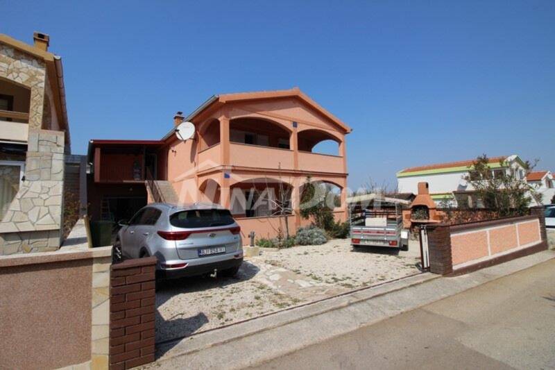 House with two residential units, garage 220 meters from the sea. - 2
