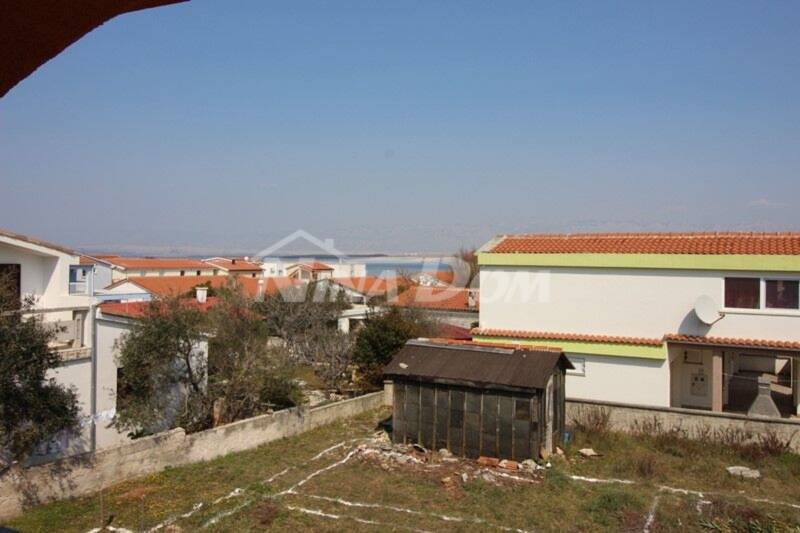 House with two residential units, garage 220 meters from the sea. - 15
