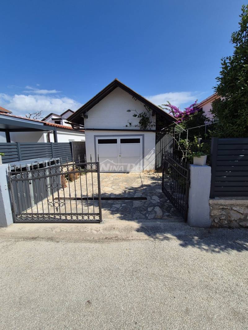 Family property with auxiliary building - 4