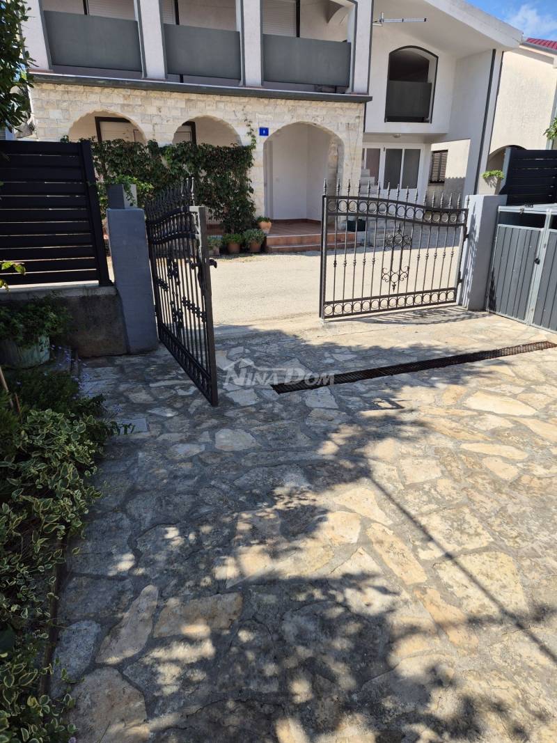 Family property with auxiliary building - 5
