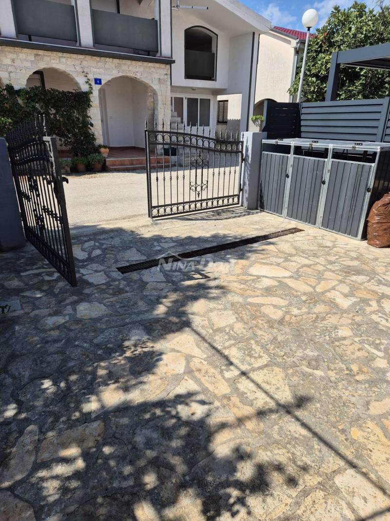 Family property with auxiliary building - 6