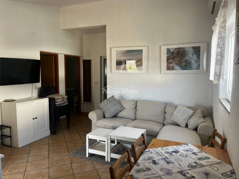 Rodinný dom s dvoma trojizbovými apartmánmi, blízko centra. - 5