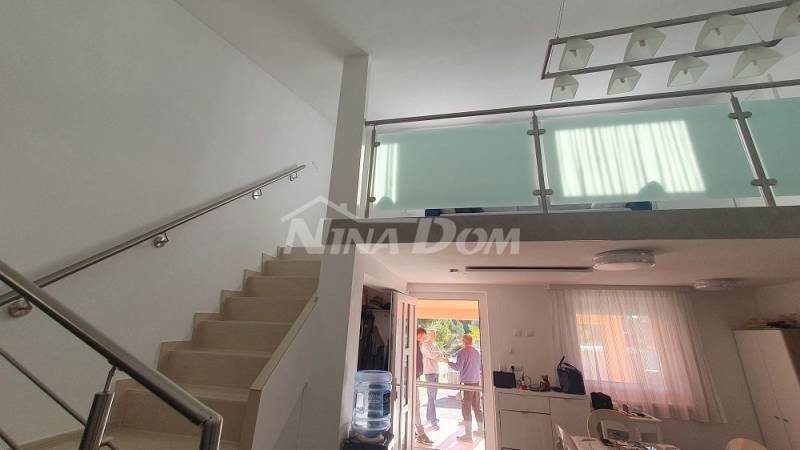 Single-storey house with gallery, garage and basement with a beautiful garden. - 13