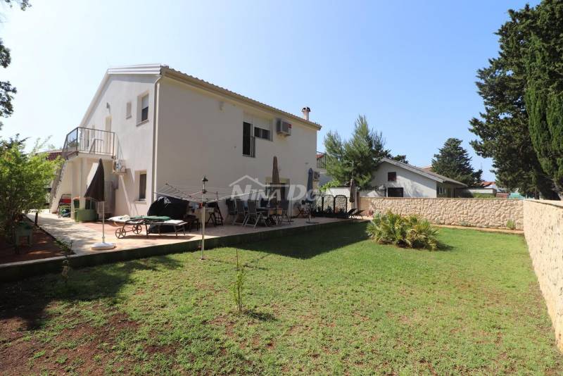 DETACHED PROPERTY WITH POOL (3 RESIDENTIAL UNITS) PRIVLAK - 2