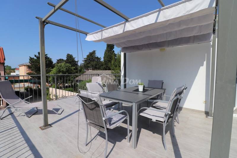 DETACHED PROPERTY WITH POOL (3 RESIDENTIAL UNITS) PRIVLAK - 9