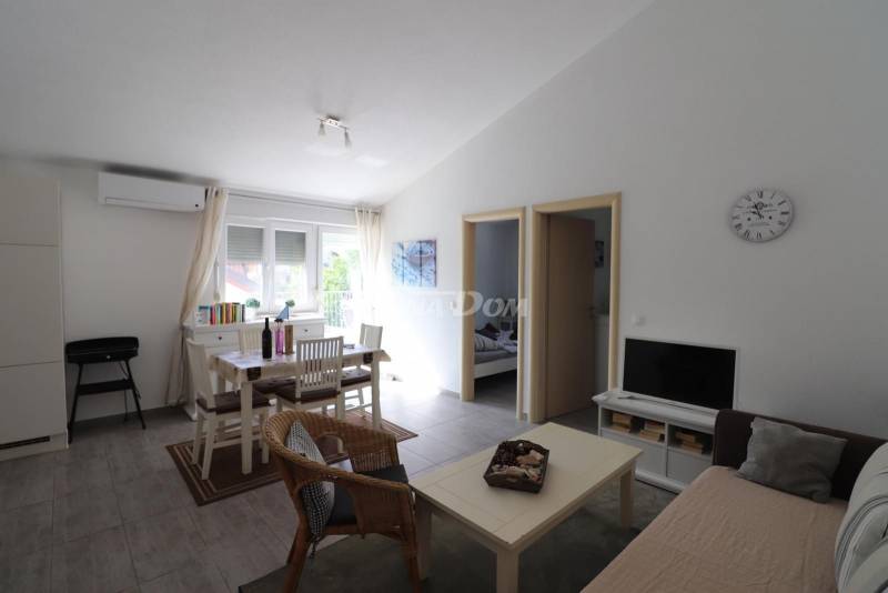 SAMOSTOJEĆA NEKRETNINA S BAZENOM (3 STAMBENE JEDINICE) PRIVLAKA - 15