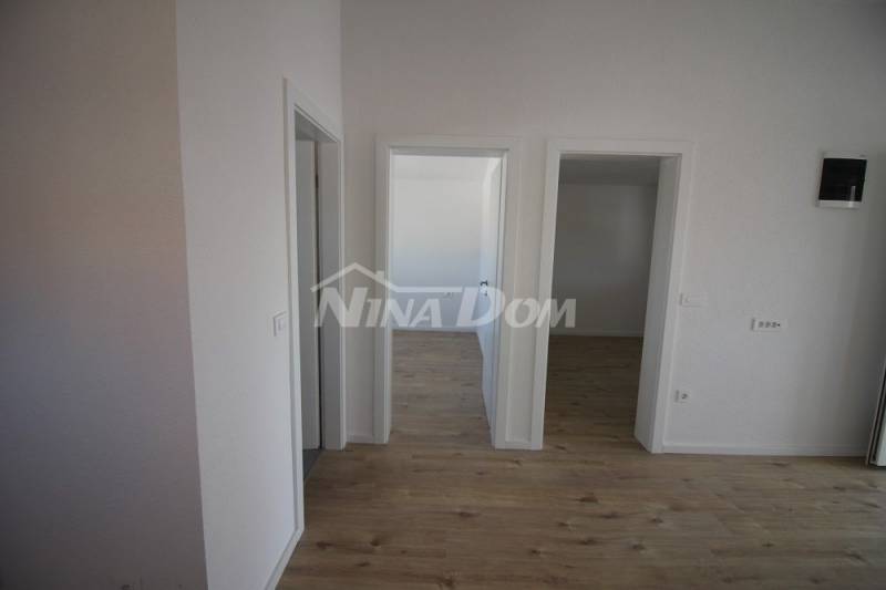 Completely newly renovated property with two apartments. - 5