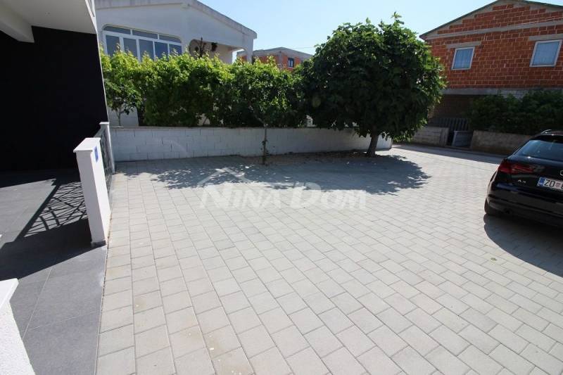 Completely newly renovated property with two apartments. - 11