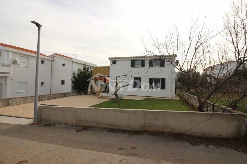 Beautifully decorated property 70 meters from the beach - 3