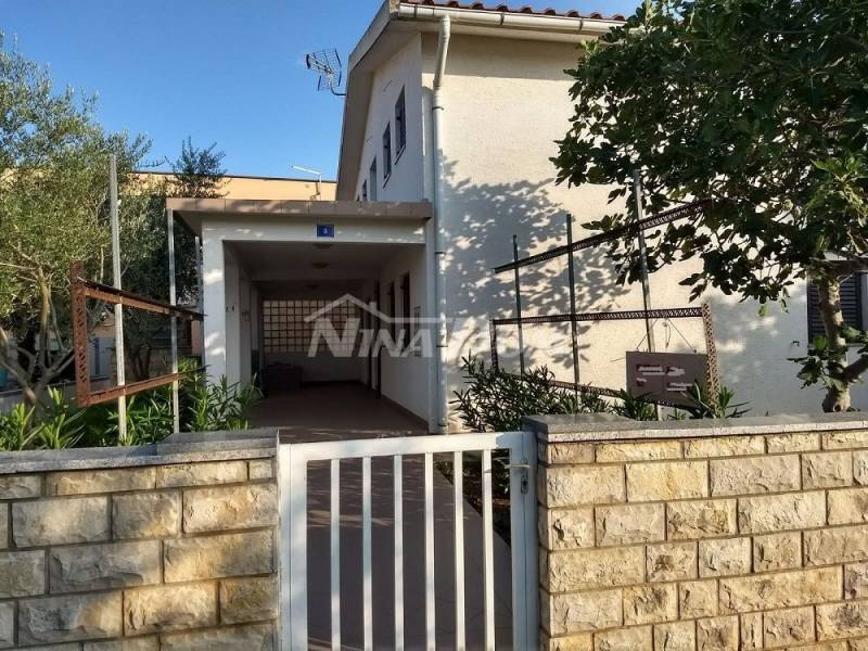 Family property with a beautiful garden. - 1
