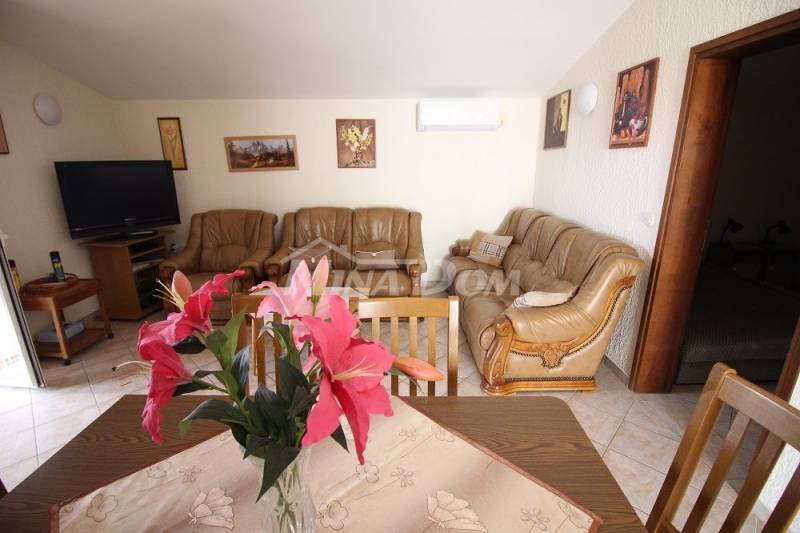 Detached property south side 120 meters to the beach - 13