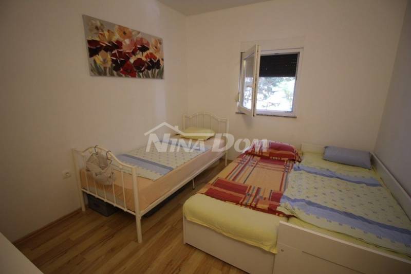 Detached property with a spacious garden - 7
