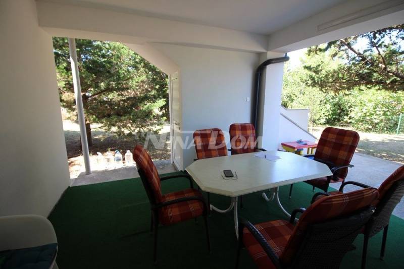 Detached property with a spacious garden - 9