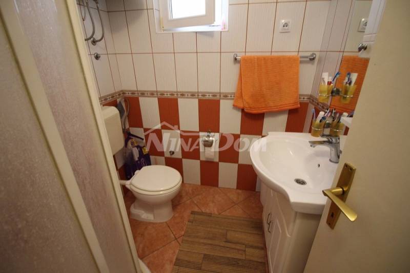 Samostojeća nekretnina s prostranom okućnicom - 8