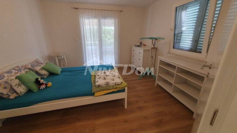 Južna strana otoka Vira 60 m. do plaže priključak vode i kanalazacije. - 8