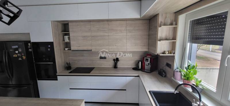 South side, 50 meters from the sea and beach. - 11