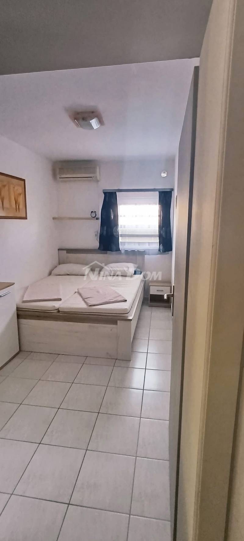 Južna strana 90 met.do mora apartmanska kuća s dvorištem - 7