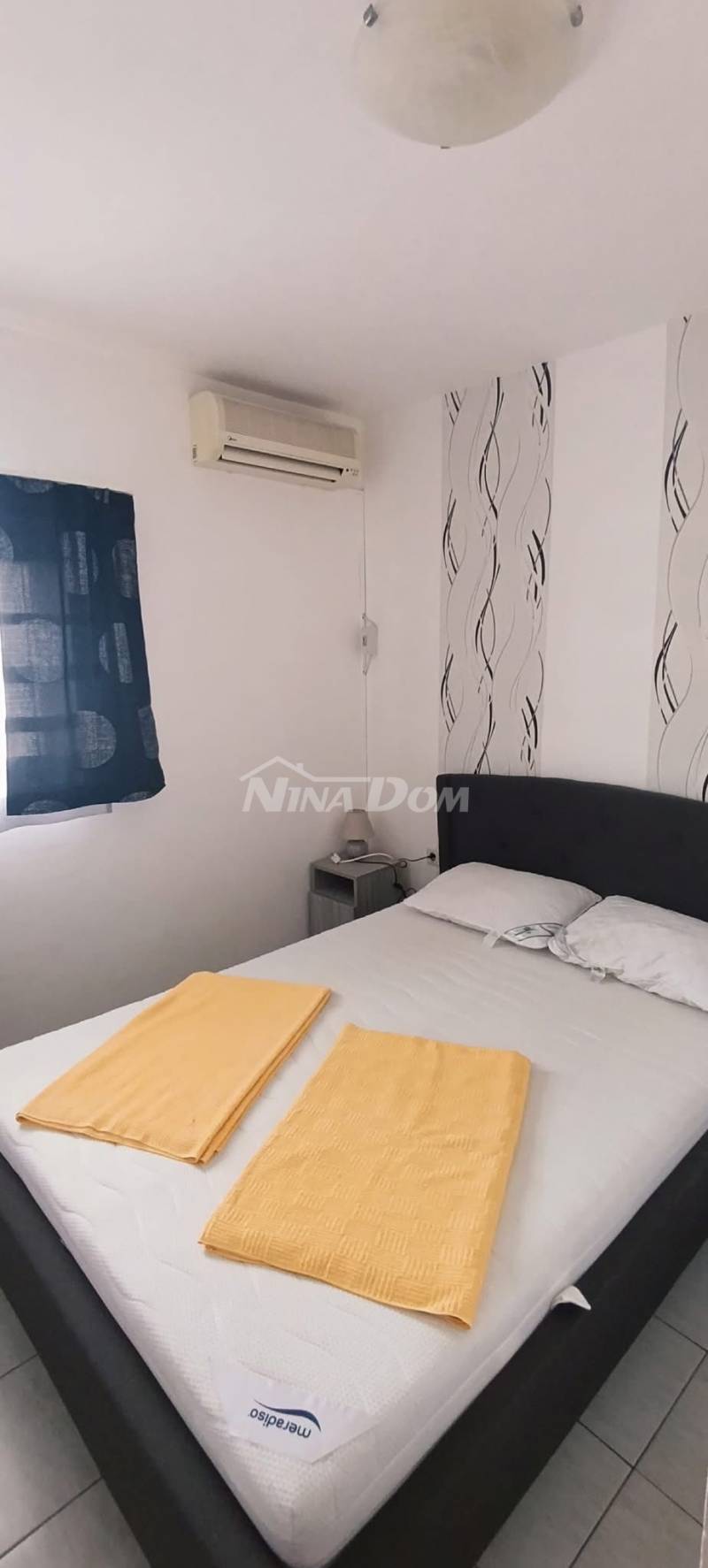 Južna strana 90 met.do mora apartmanska kuća s dvorištem - 8