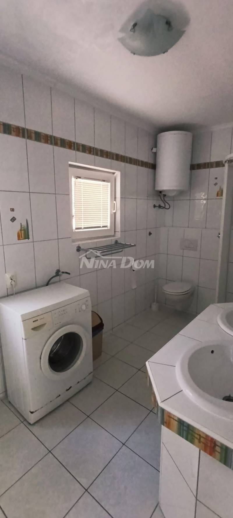 Južna strana 90 met.do mora apartmanska kuća s dvorištem - 10