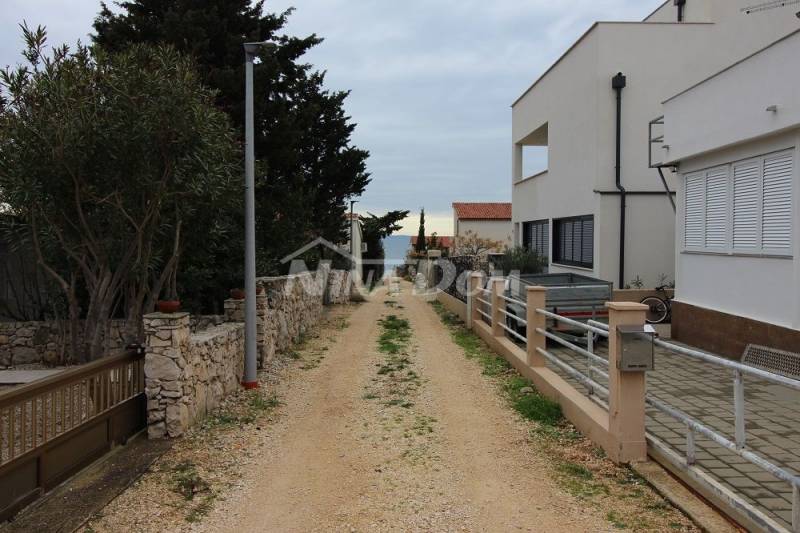 South side of the island of Vir, family property in a quiet location - 2