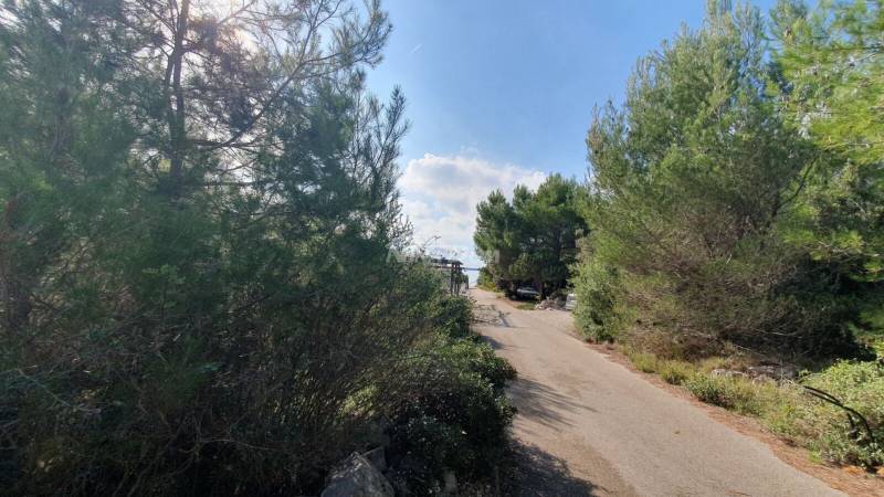 Building land on the south side of Vir, UPU plan required. - 8