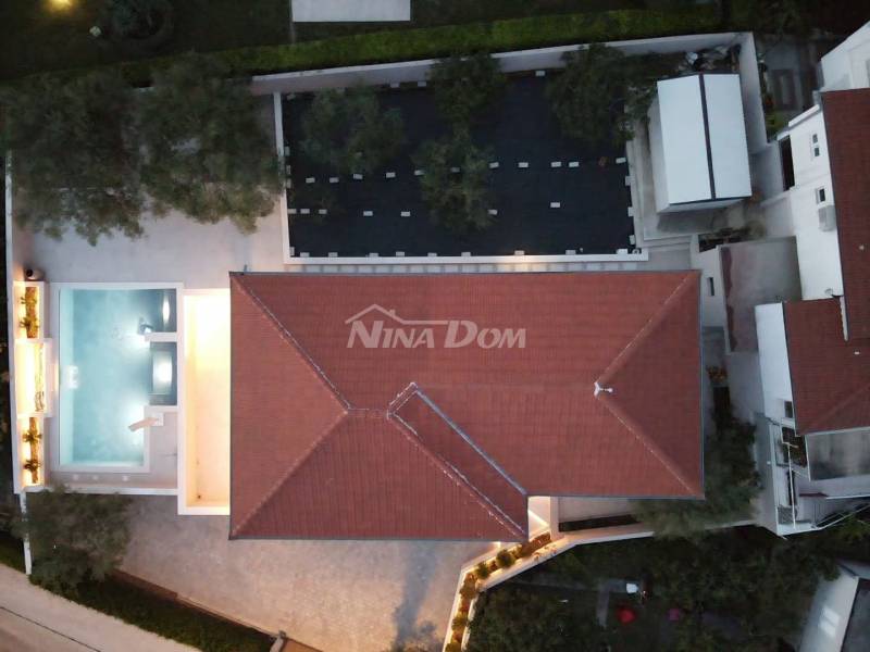 Prvi red Diklo villa - 2