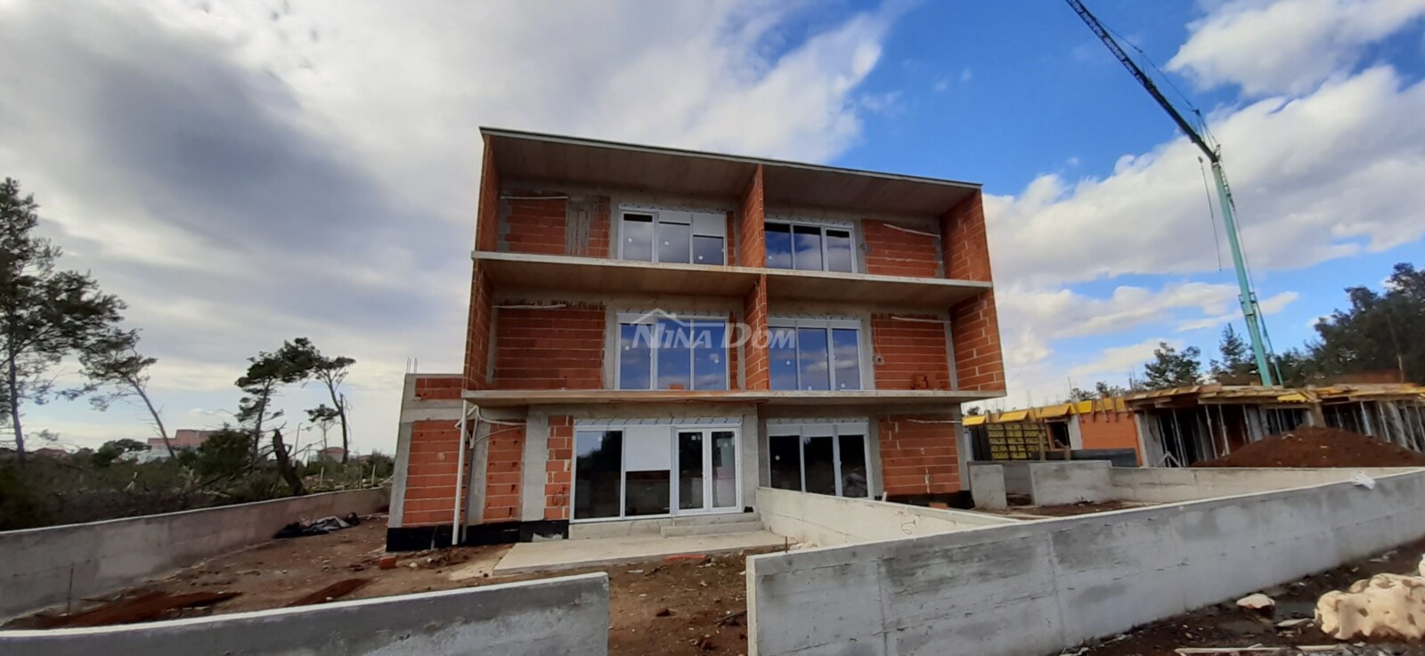 TWO-ROOM APARTMENT WITH SEA VIEW - 2ND FLOOR