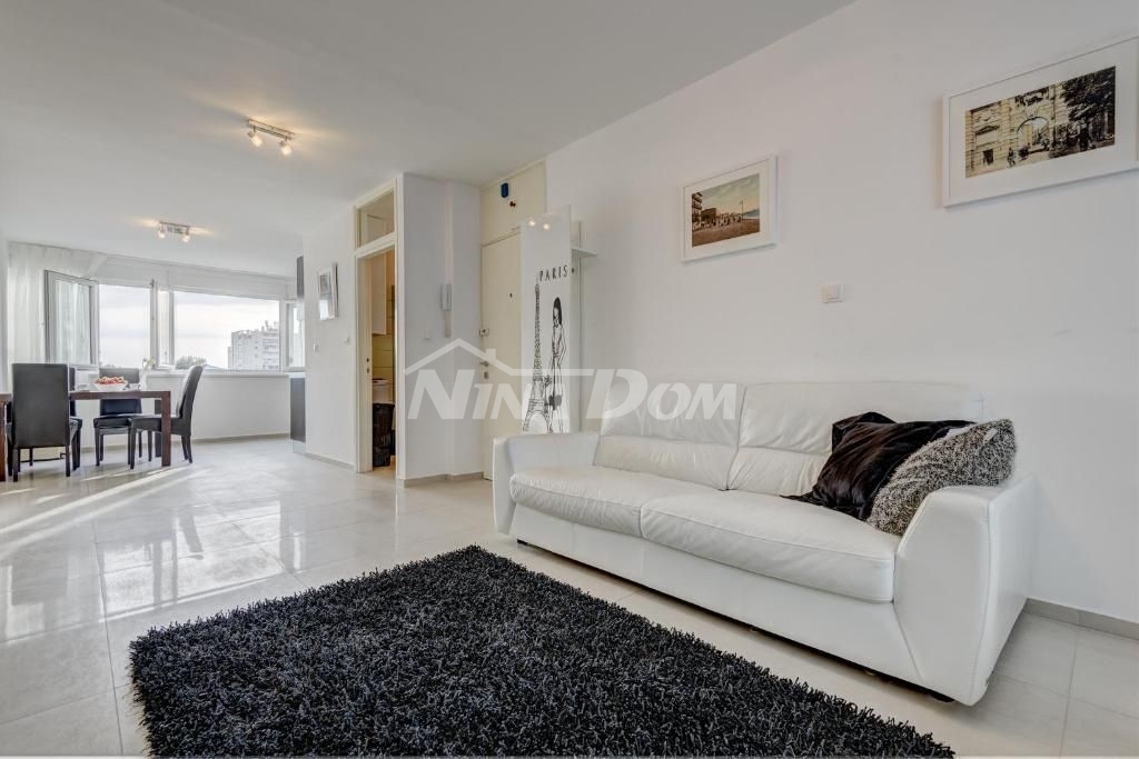 Newly renovated apartment 77m2 in the city center