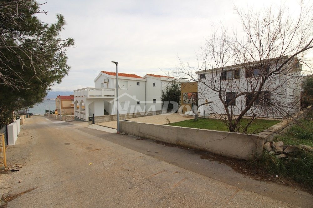 Beautifully decorated property 70 meters from the beach