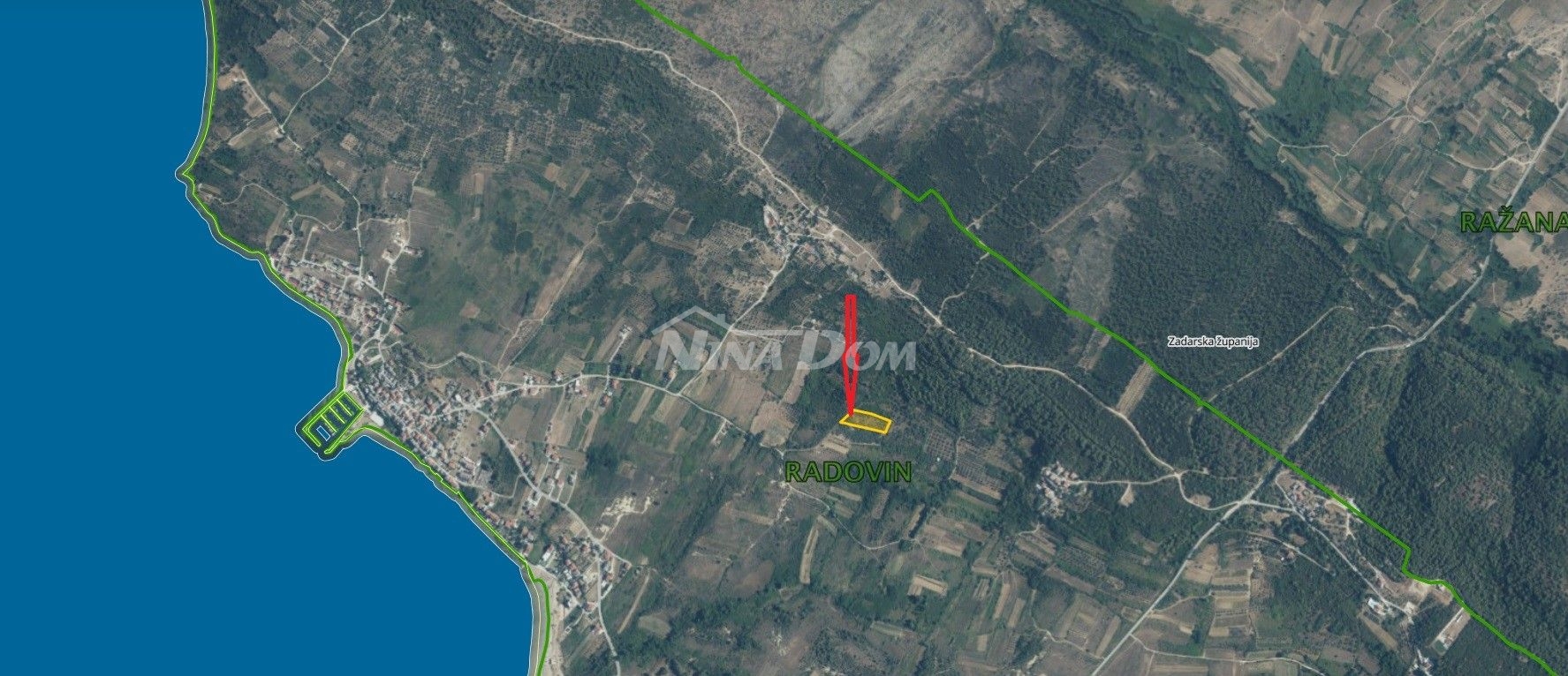 Poľnohospodárska pôda s 30 starými olivovníkmi na predaj