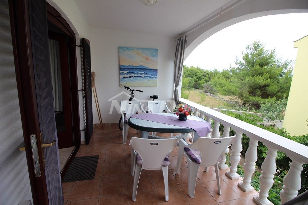 Two-bedroom apartment on the south side of Vir, first floor