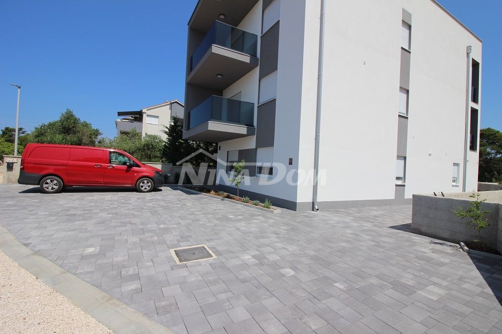 Južná strana ostrova Vir, apartmán na 1. poschodí (voda a kanalizácia) 