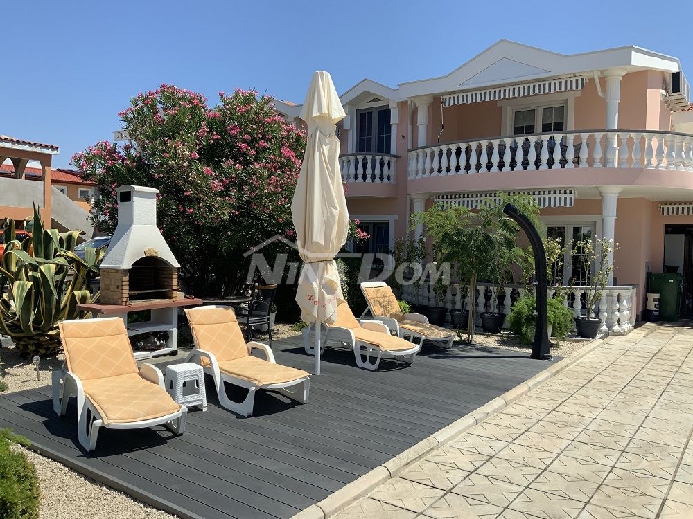 Beautifully decorated property, 60 meters from the sea. 