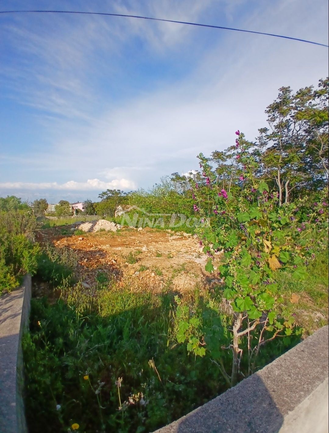 Building land 591 m2, 