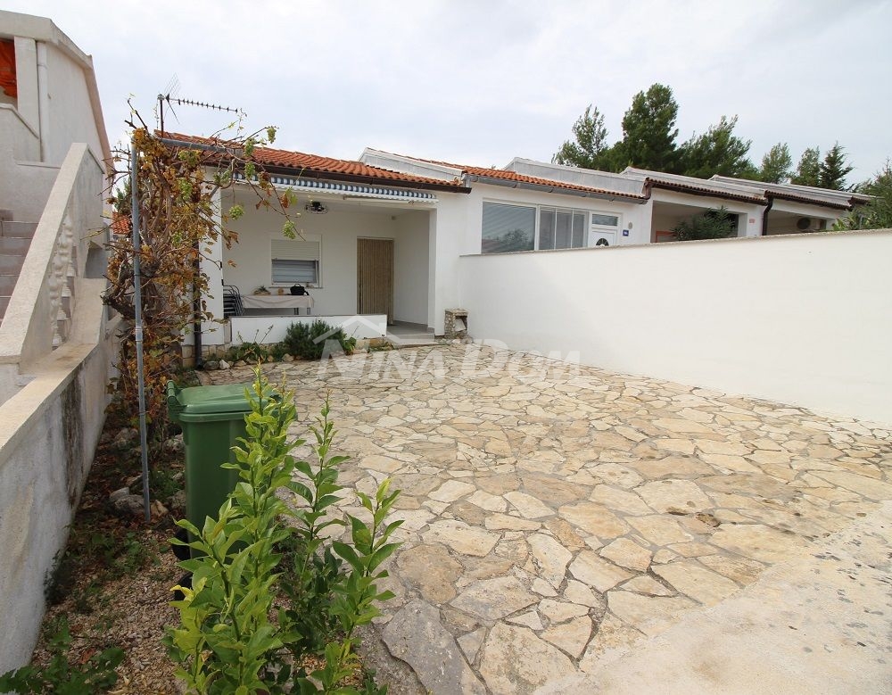 Two-bedroom terraced apartment, close to the center